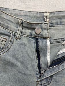 light wash  straight leg jeans for women