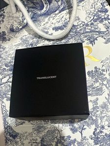 Laura Mercier Translucent Loose Setting Powder