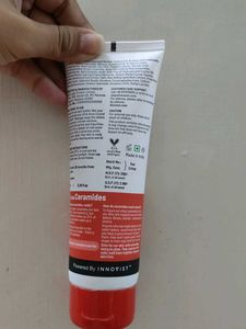 Chemist at Play Face Wash