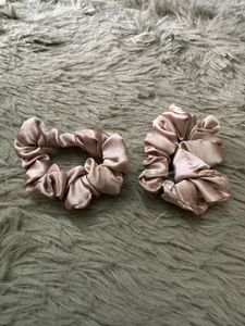 Brand new champagne hair scrunchie set