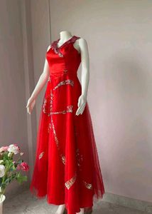 Stunning Red Embellished Party Gown🥰