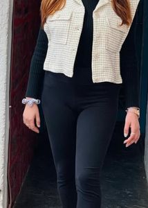 Chic Textured Sleeveless Jacket