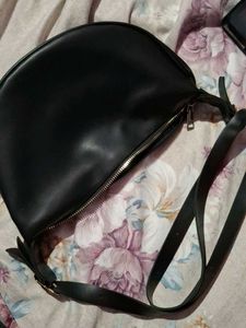 Chic Black Crossbody Bag
