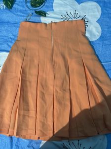 Pleated Peach short Skirt