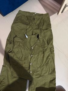 “This is an off-white co-ord set. It’s almost new,