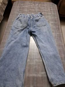 Distressed Wide Leg Jeans