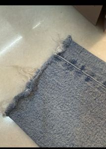 Light Wash Ripped Jeans