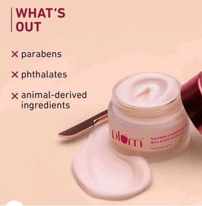Plum Saffron &amp; Kumkumadi Oil Daily Glow Bright Moi