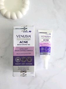 Venusia Acne Moisturizing Gel