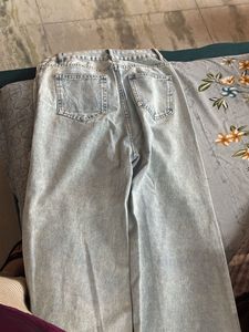 Cute Light Wash Jeans with Ribbon Detail