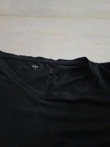 Casual black t shirt