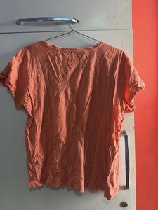 Peach Graphic Print T-shirt. bust 48