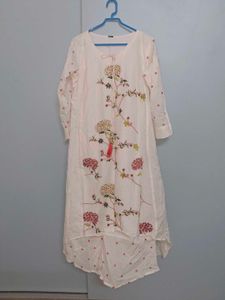Kurta - Elegant White and Floral