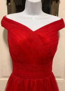 Elegant Red Off-Shoulder Tulle Dress