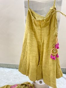 Vibrant green Embroidered Kurti skirt with Dupatta