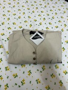 Comfortable Beige Kurta with Buttons