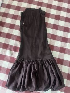 Chic Black Sleeveless Dress
