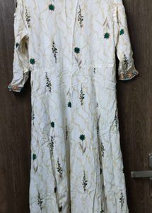 Elegant White anarkali with freebie