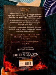 Fire &amp; Blood - George R.R. Martin (House of the Dr