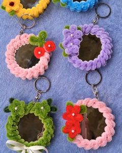 mirror key chain 🪞 any one