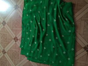 New Bandhej Print Saree With Blouse Piece