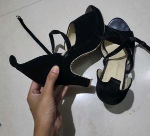 Chic Black Platform Stiletto Heels