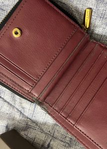 CHARLES &amp; KEITH WALLET