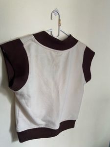 Skull Graphic Cropped Sweater Vest