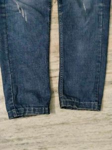 Stylish Distressed Denim Jeans