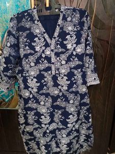 Stylish Navy Blue Floral Print Kurta
