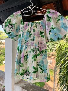 Floral top