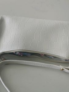 Trendy Attractive White Sling Purse