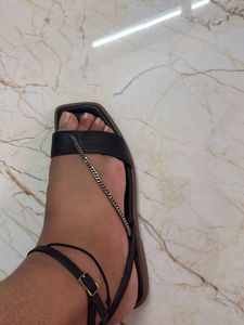 Chic Black Flat Sandals with Gold Chain Detail