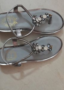 Ladies Sliper New