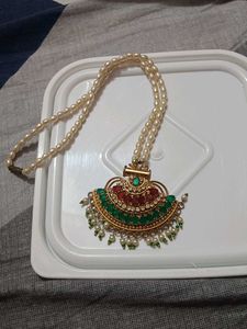 Elegant Pearl Necklace