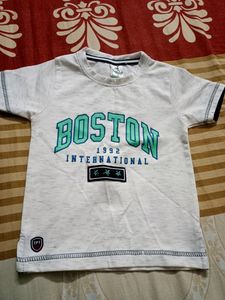 New Baby's Tshirt c nikker- 12-18 months