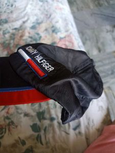Tommy Hilfiger cap.