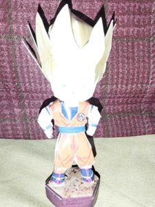 Goku mini action figure