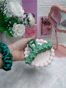 Set of Trendy Floral Hair Claw Clips