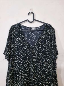025 H&amp;M Floral Print Dress