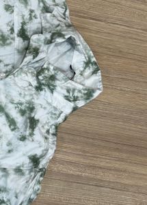 Stylish Tie-Dye Button-Up Shirt