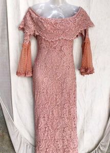Elegant Off-Shoulder Lace Gown