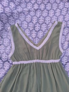 Green Maxi Dress with Lace Details 👀💓