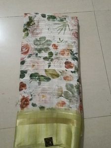 Beautiful Floral Print Saree