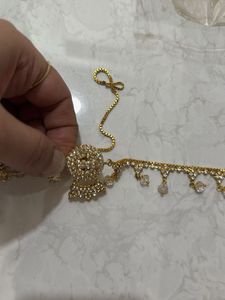 Elegant Pearl &amp; Stone Maang Tikka