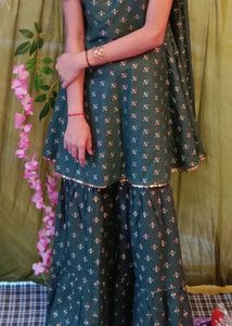 Elegant Kurta Set with Palazzo Pants