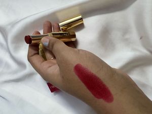 Lakme hya matte lipstick- RM2