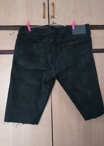 PRICE DROP-Black Denim shorts🎱