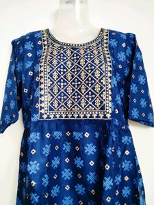 *Brand New Trendy Frock Kurti