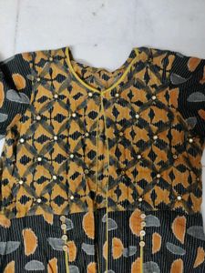 Dress With Heavy Shrug